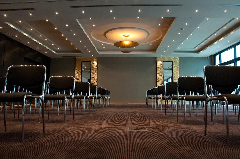 Parkhotel Stuttgart Messe-airport 4*