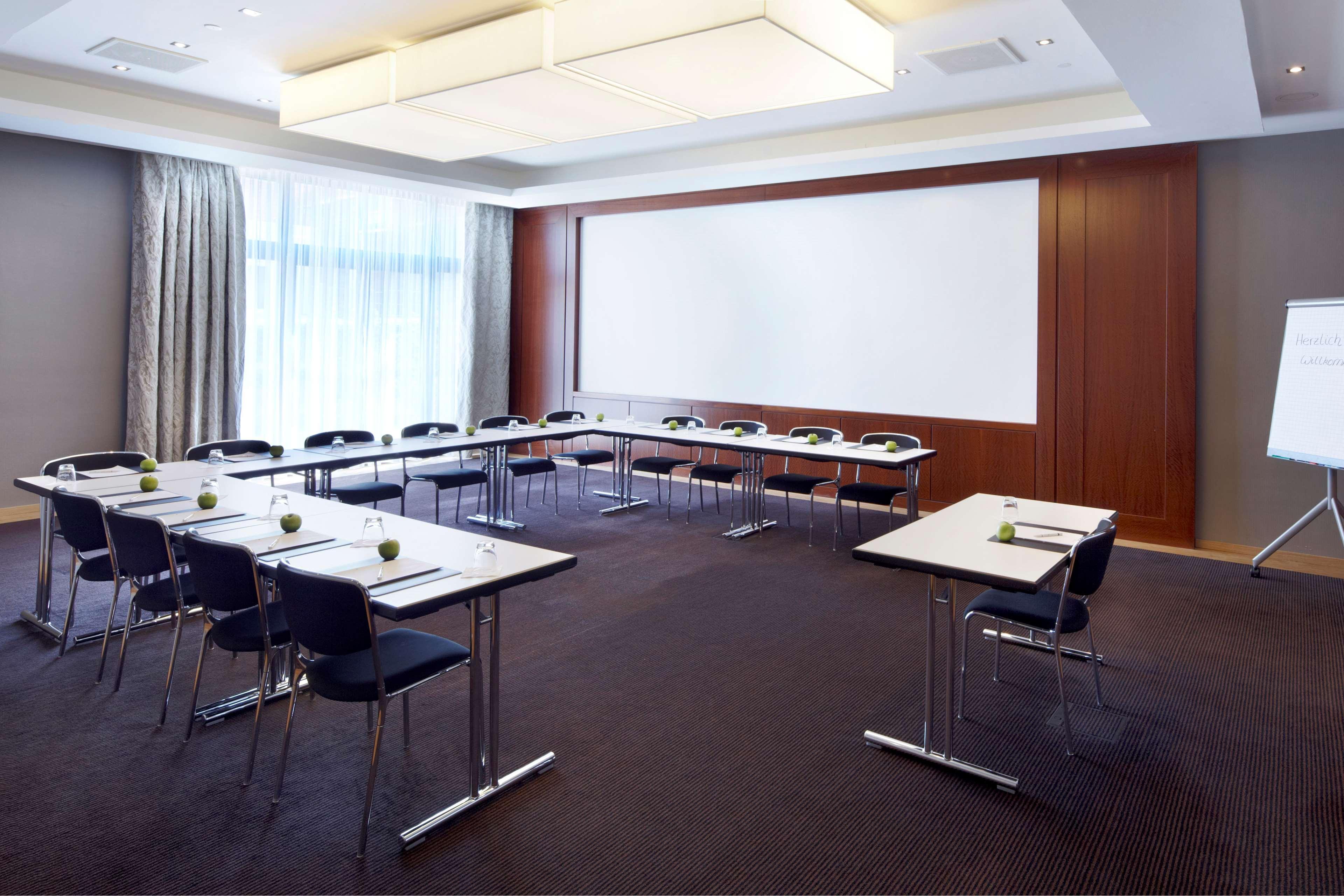 Parkhotel Stuttgart Messe-airport Hotel 4*